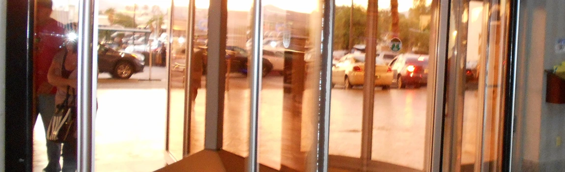 Storefront Glass Repair Cost in Lakeside, FL